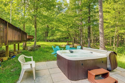 Backyard | Private Hot Tub