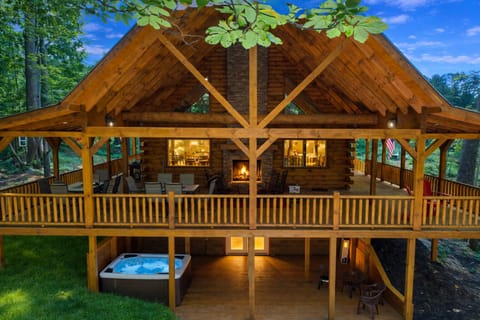 Aspen Hollow Lodge