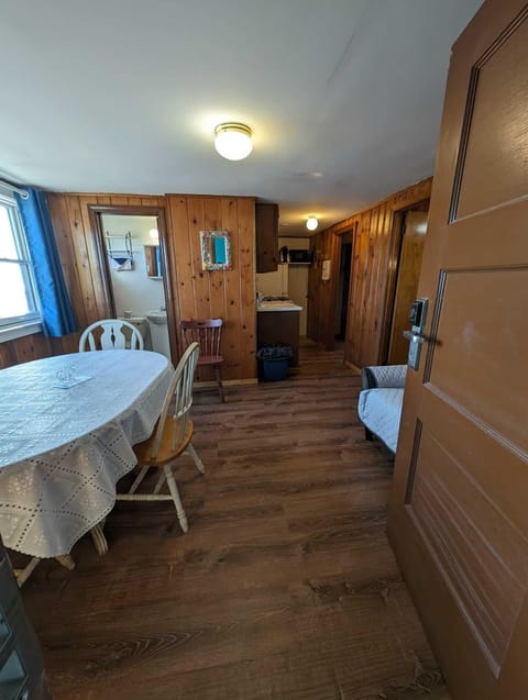 e1563d59-32bb-48f6-99d5-b7a18254af37