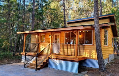 Your cozy cabin awaiting