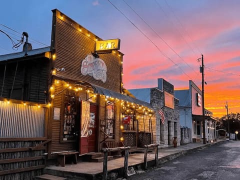 bc33aafd-225c-4e8f-8112-0fb94d807da9