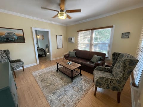 30d31031-541d-4e63-8878-be5c48ee713d