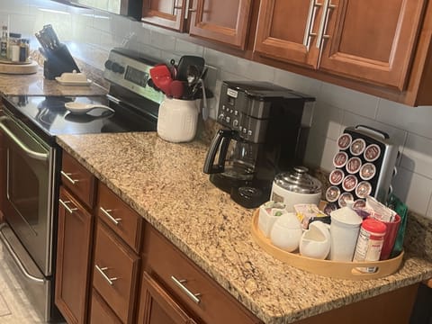 Coffee anyone. Oh, yes. Yes indeed. Pot or pod. Your choice.