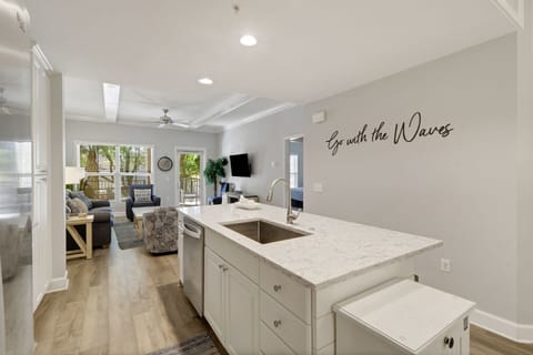 103 North Shore Place | Kitchen - 103 North Shore Place | Kitchen