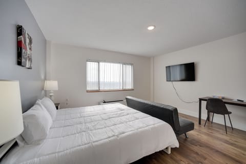 Gadsden Vacation Rental | 1BR | 1BA | Elevator Access | 800 Sq Ft