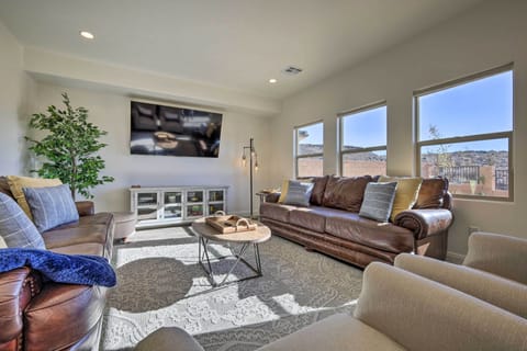 Washington Vacation Rental | 4BR | 3BA | 2,300 Sq Ft | Step-Free Entry