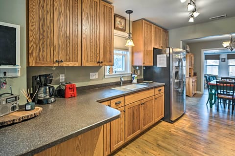 Kitchen | Coffee Maker | Cooking Basics | Dishware/Flatware