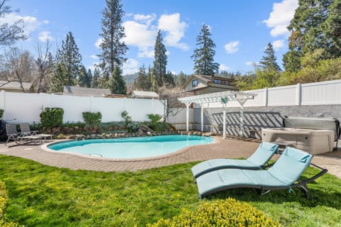 pool area