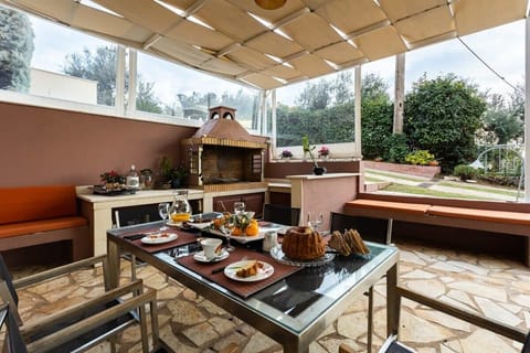 Enjoy the convenience of a BBQ for your culinary adventures