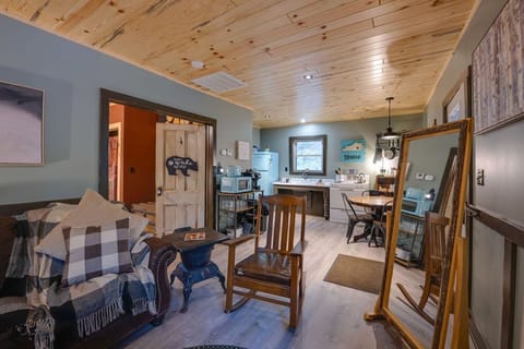 There are plenty of seating areas to choose from.