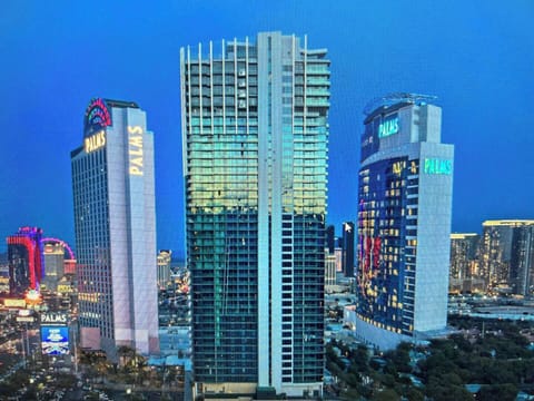 Palms Place Tower forward view from Palms Casino Towers.  
Las Vegas Airbnb!  Luxe Condo Studio