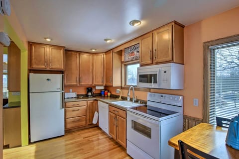 Kitchen | 1st Floor | Dishwasher | Coffee Maker | Cooking Basics