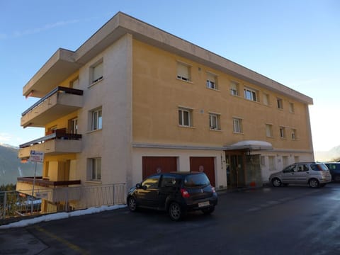 Wheel, Sky, Car, Building, Property, Vehicle, Window