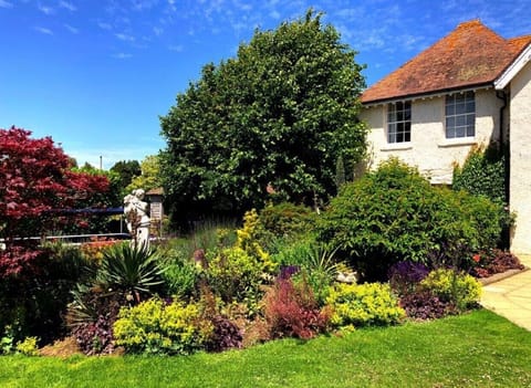 Barton Manor gardens 