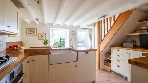 Kitchen, Swift Cottage, Bolthole Retreats