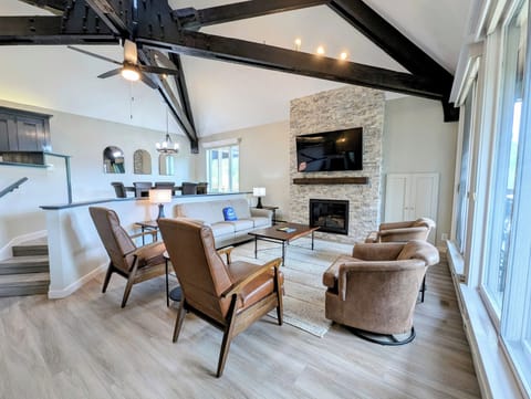 Updated Colorado mountain getaway!