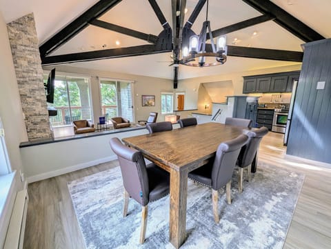 Lovely dining area for a memorable vacation meal!