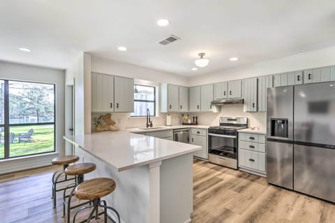 Kitchen | Drip Coffee Maker | Pots & Pans | Crock Pot | Air Fryer