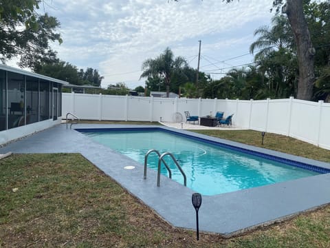 Private Fenced in pool