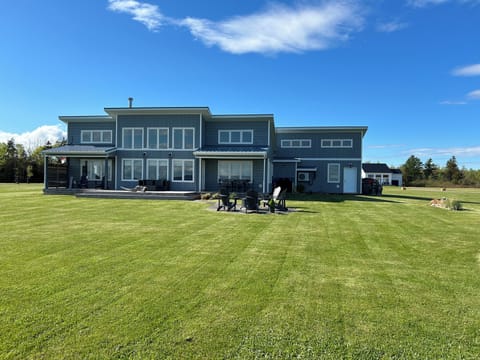 Back of the house faces the ocean