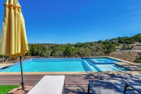 Spicewood Vacation Rental | 4BR | 2BA | 1 Step to Enter | 2,300 Sq Ft