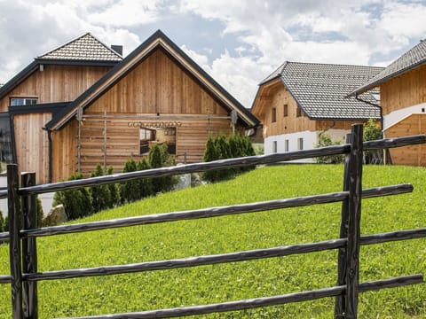 Cloud, Plant, Sky, Building, Property, Window, Fence, Wood, House