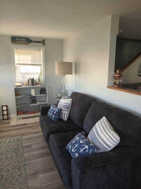 small area to relax and read