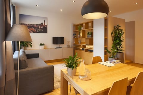 modern apartment in the heart of Old Town