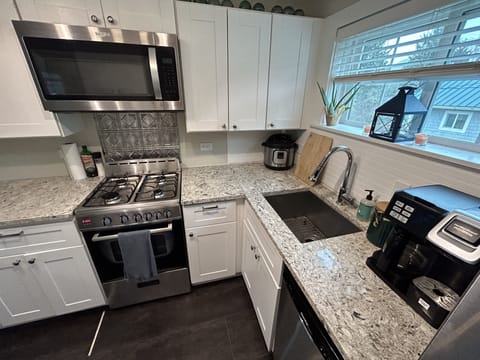 Enjoy a fully equipped kitchen! 