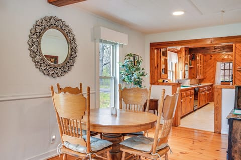 Dining Area | Dishware/Flatware | High Chair | Trash Bags/Paper Towels