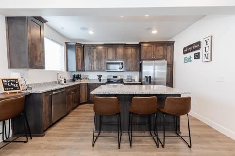 Kitchen - full equipped to assist with preparing all of your meals 