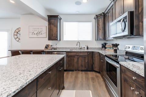 Kitchen - full equipped to assist with preparing all of your meals 