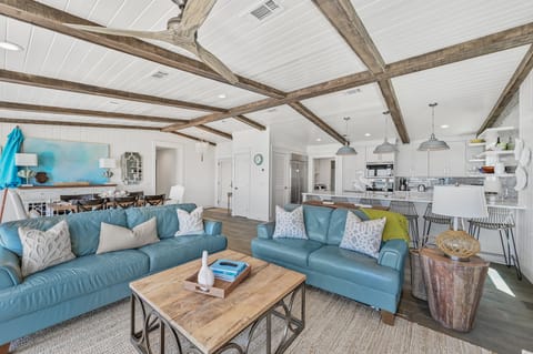 105 Pelican Circle - Seacrest - Open Living/Kitchen/Dining Area