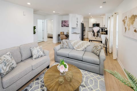 Settle in with your whole crew in the open living room. Relax after exploring Davidson and enjoy a movie night together! 