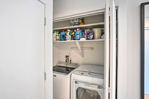 Laundry Area | Washer/Dryer