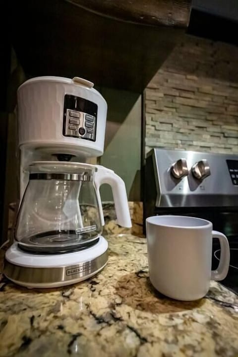 6a565ce9 4001 4abf b64e a1dbe4ef1d46