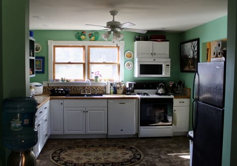 1st floor, fully equipped kitchen, looking south