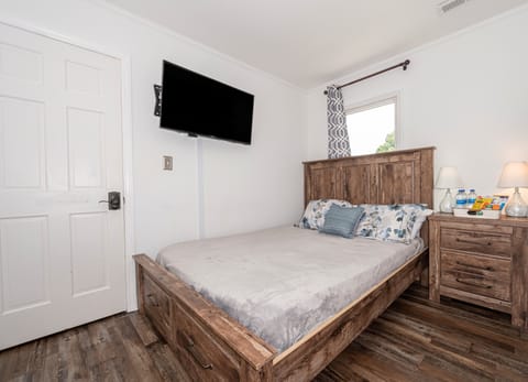 Spair Bedroom 1 (1)
