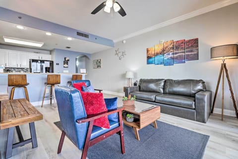 Living Room | Sleeper Sofa | Free WiFi | Central A/C