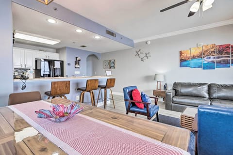 Dining Area | Dishware/Flatware Provided