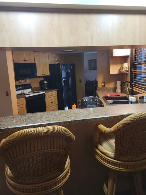 stove refrigerator microwave convection oven toaster indoor grill dishwasher 