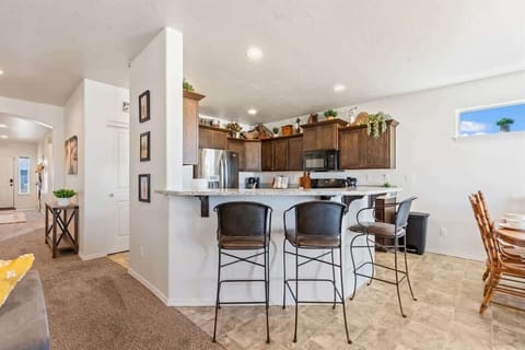 Raised Breakfast Bar