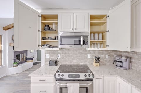 Kitchen appliances - blender, chopper, mizer