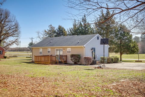 Exterior | Backyard | Basketball Hoop