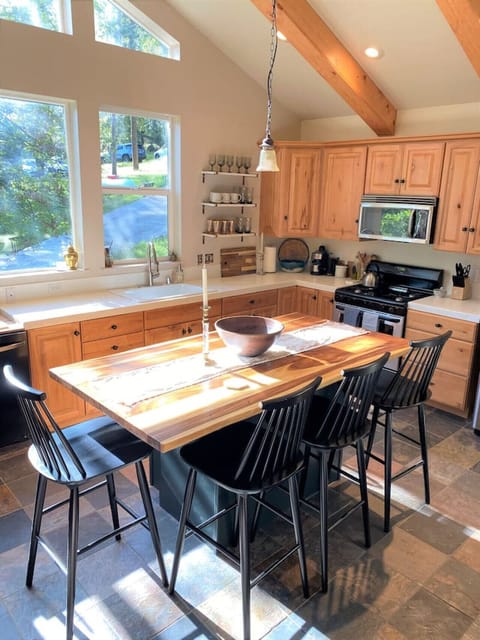 The kitchen gets amazing natural sunlight in the morning.