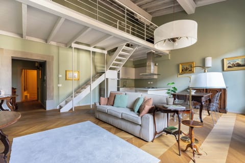 Strozzi 5 Florence 230506 10