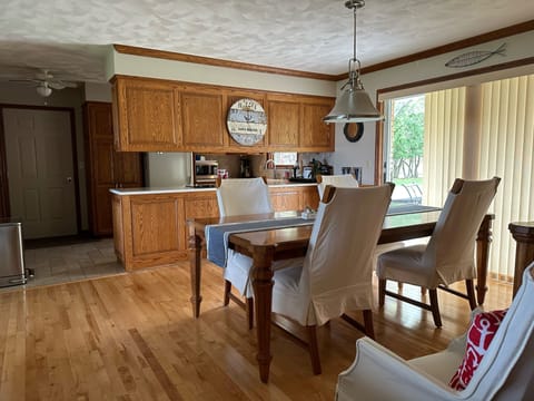 Dining room looking into the kitchen. - Dining room looking into the kitchen.