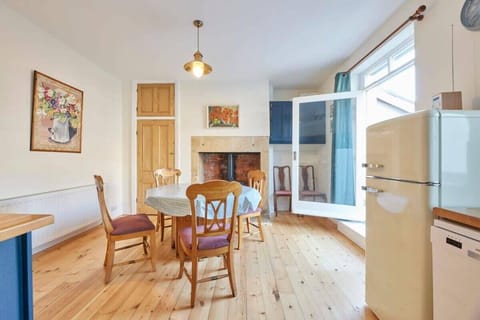 The Cottage in Corbridge, Corbridge - Host & Stay