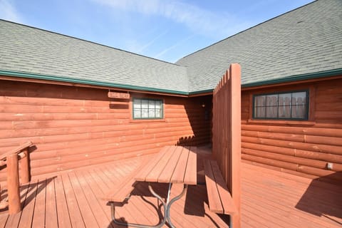 Rear Deck (Shared with Bear Cub)