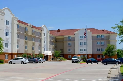 Arrive with confidence at a welcoming, easy-to-find hotel exterior.